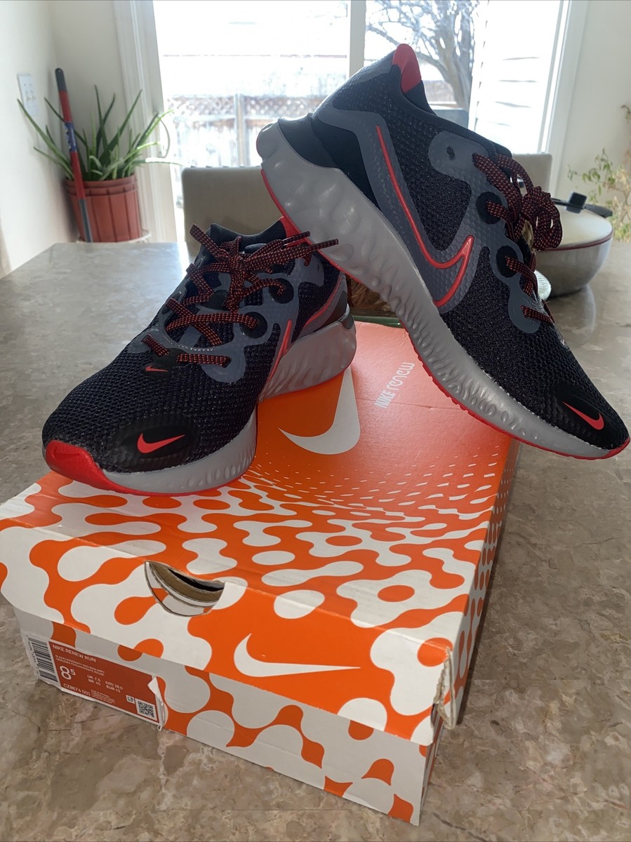 NEW Nike Renew Run 