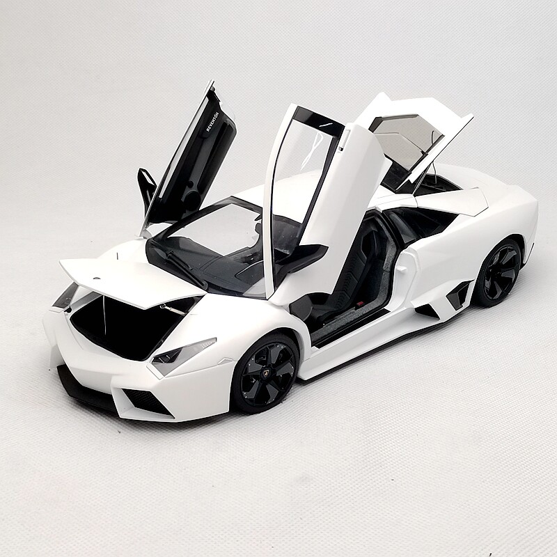 AUTOart 1:18 Lamborghini Reventon Diecast Model Car Gifts