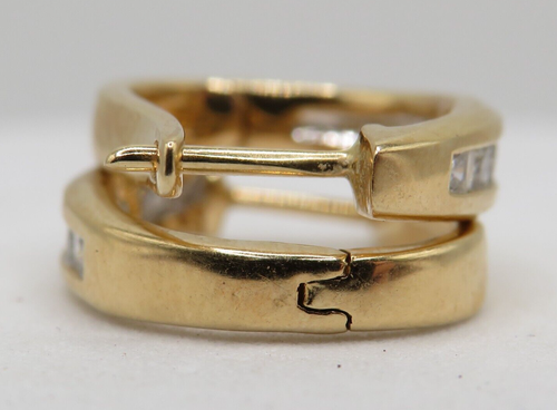 14K YELLOW GOLD ELOGATED HINGED HOOP EARRINGS w 10 RBC & 8 BAGUETTE DIAMONDS* - Picture 7 of 16