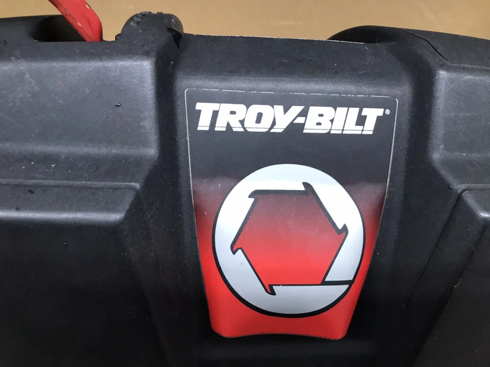 Panel de control soplador de nieve Troy-Bilt Storm 2410 con palanca de cambios 731-05332 [13] Foto 2 de 4