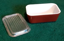 Vintage Pyrex Refrigerator Dish with Lid, 1  1/2 Pints, Brown w/Clear Lid
