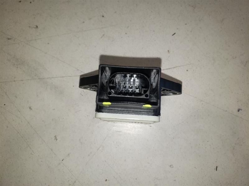 Maserati Quattroporte 2007 Lateral acceleration sensor P/N 0265005616