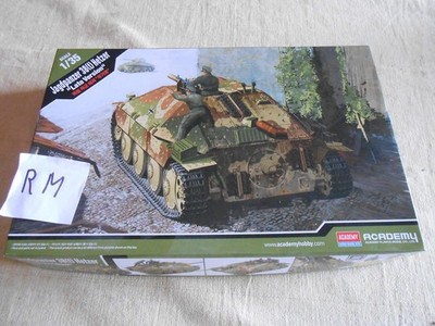 1/35 Academy 13230 Jagdpanzer 38(t) Hetzer late Version