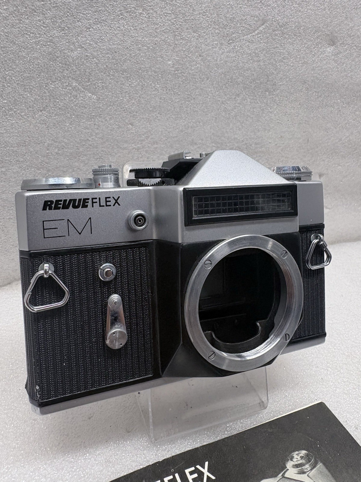 Revueflex EM fotocamera reflex 35 mm in ottime condizioni foto 3