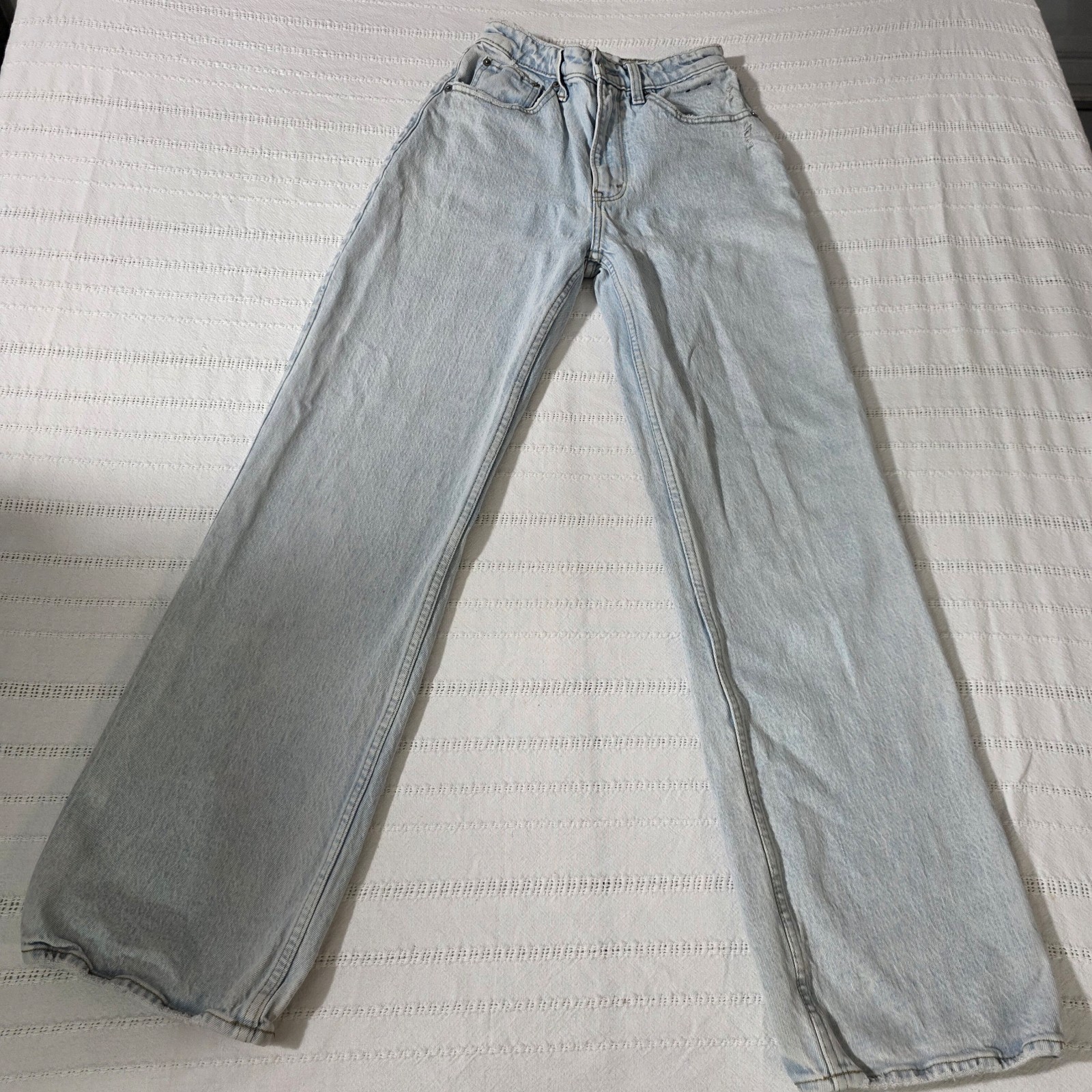 Abercrombie Fitch 90s Relaxed Jean High Rise Curve Love Size 25 0R Light Wash