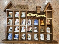 VINTAGE 1979 "Thimbleville" 25 Thimble Holder By ENESCO 24 Thimbles Included 