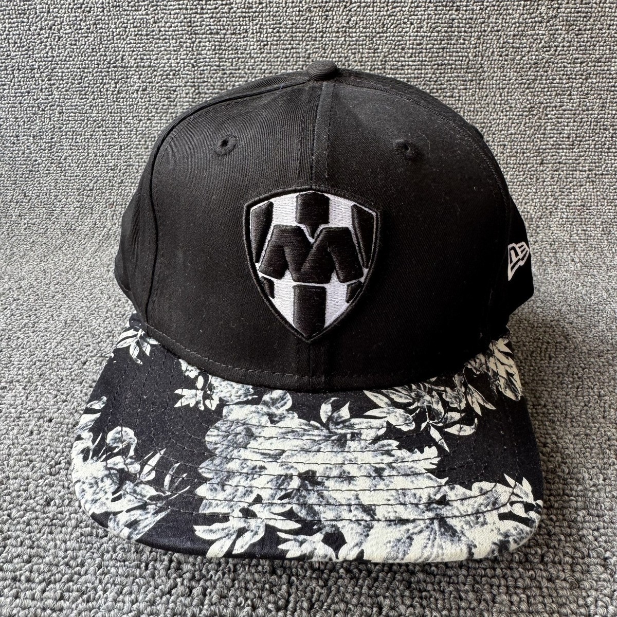 New Era CF Monterrey 9FIFTY Snapback Floral Brim Black OSFM Hat