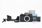 Fujifilm X-T100 schwarz 24.2MP Digitalkamera Body mit Tasche aus Japan (fast neuwertig)