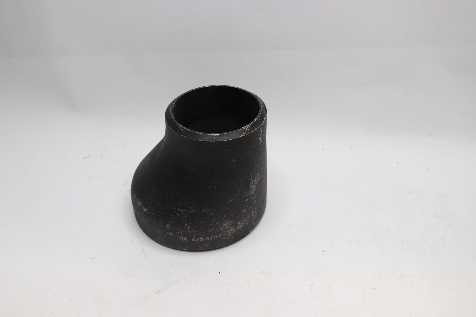Butt Weld Eccentric Reducer 304/304L Stainless Steel Sch 10 4 x 2-1/2