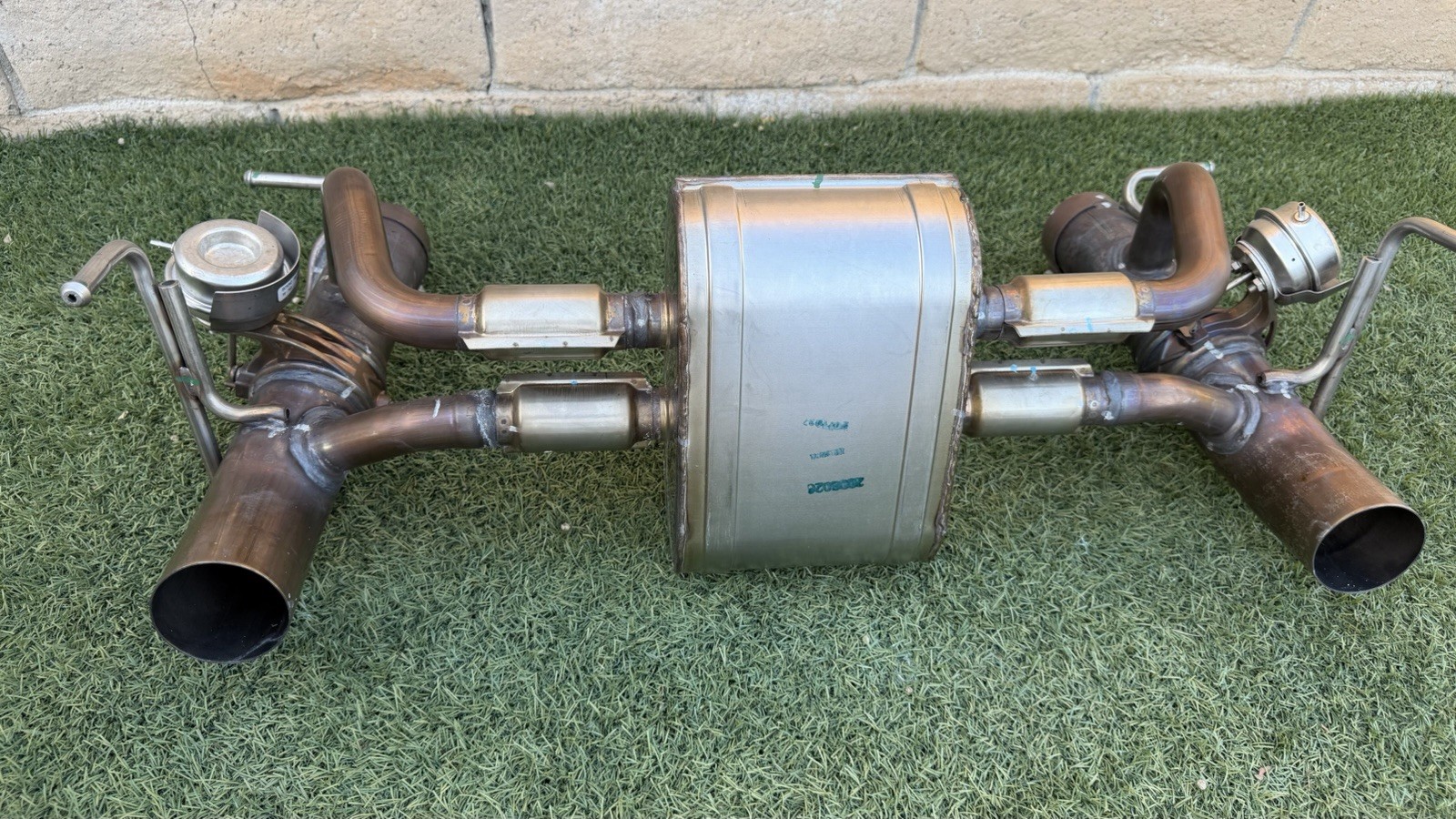 FERRARI 488 OEM MUFFLER / EXHAUST SYSTEMGENUINE FACTORY PART