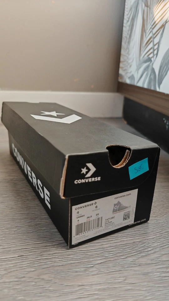 Converse Chuck Taylor Hi Dolphin Taille 36.5 Neuf avec boîte - Photo 2/4