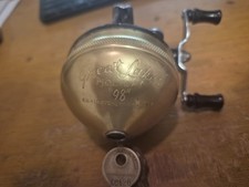 Great Lakes Holiday "98" reel Rare good working condition made in USA Michigan