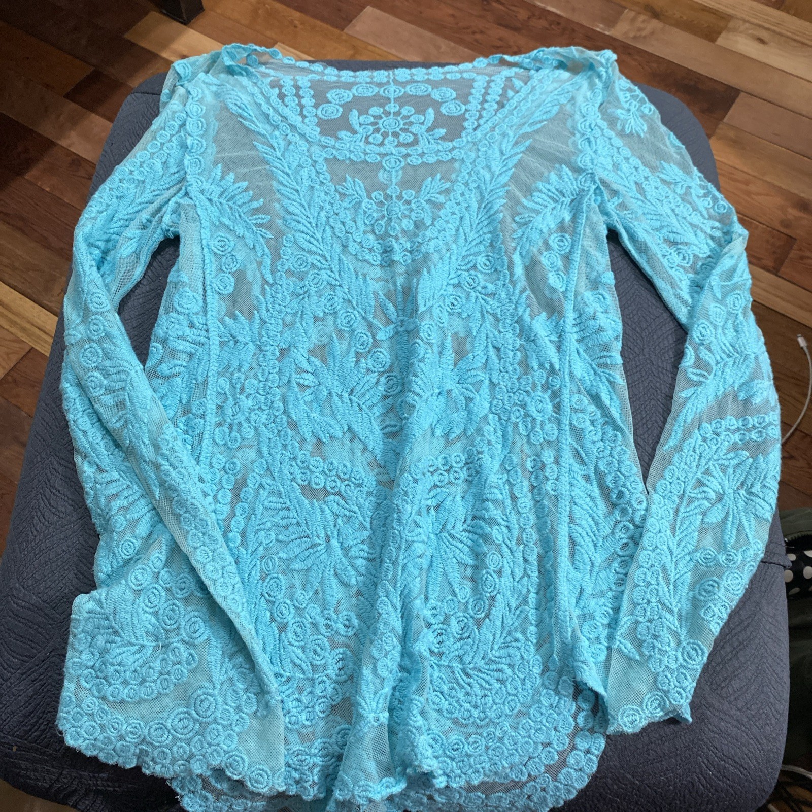 Women’s Shirt Size Large