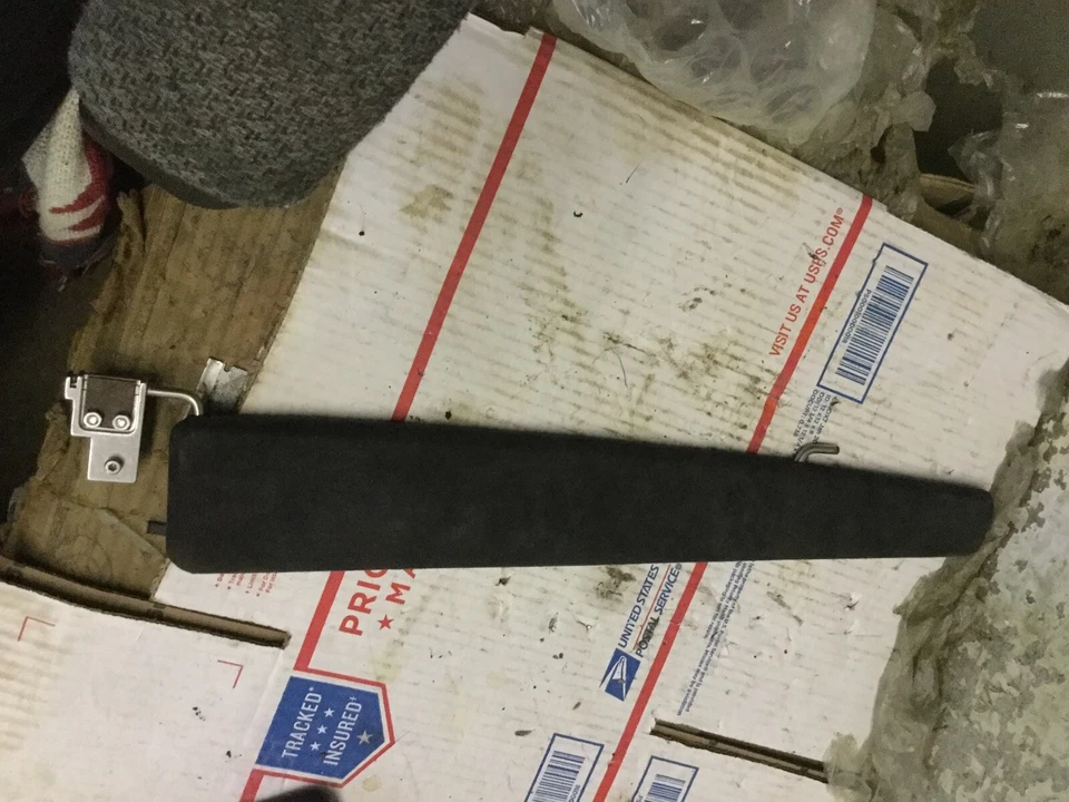 06 07 08 09 10 11 12 13 14 15 Aston Martin Vantage conductor izquierdo parasol parasol Foto 2 de 2