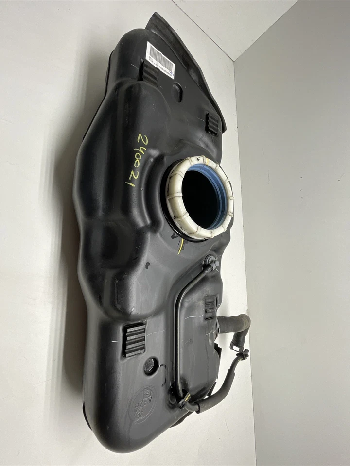 2010 Honda LX insight Hatchback 1.3L Fuel Tank OEM — 第 2/4 张图片