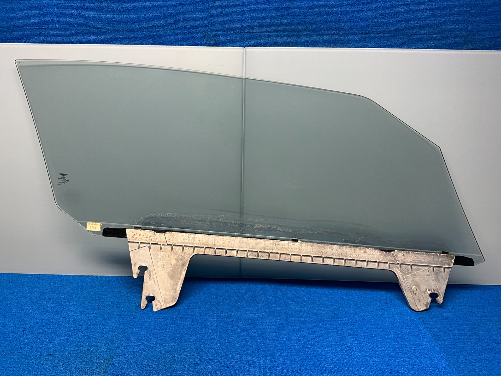 2007 - 2010 BENTLEY CONTINENTAL GTC FRONT LEFT DRIVER DOOR WINDOW GLASS OEM