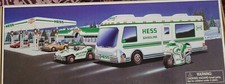 1998 HESS TOY TRUCK RECREATION VAN W DUNE BUGGY & MOTORCYCLE NEW IN BOX