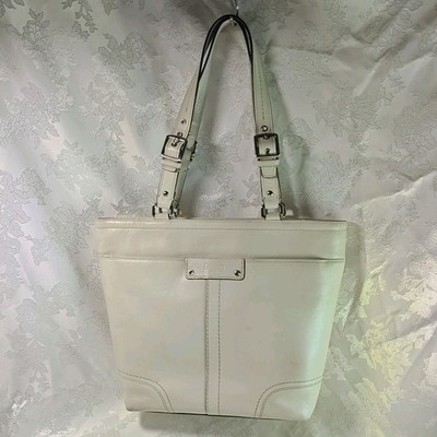 Coach Hilton White Medium Tote Bag Silver Zip Top Lined Inner F13089 Pockets