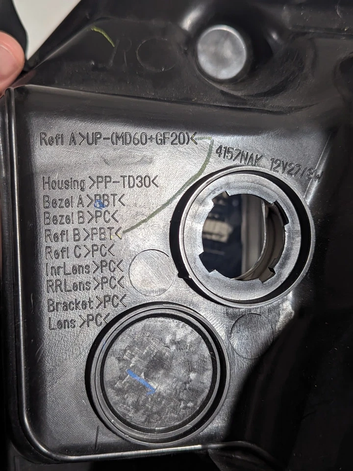 Faro delantero pasajero Toyota Tundra 2014-2017 OEM genuino pasajero derecho Foto 4 de 4