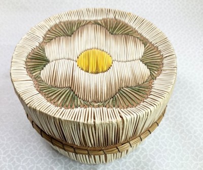 VTG  Native American Porcupine Quill - Birch Bark - Sweet Grass Basket  Ojibwe