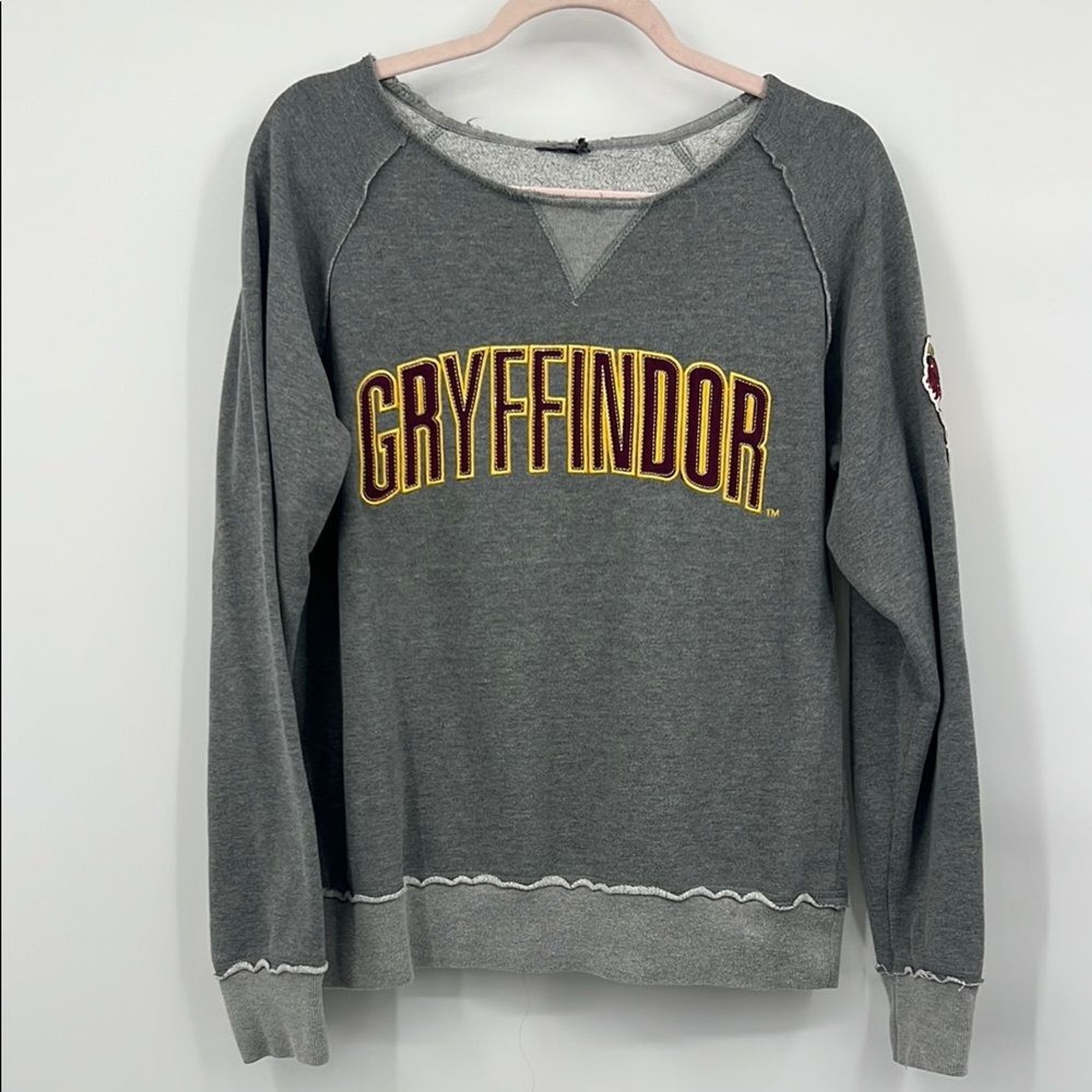 Universal Studios Gray Gryffindor Sweatshirt Large - image 1