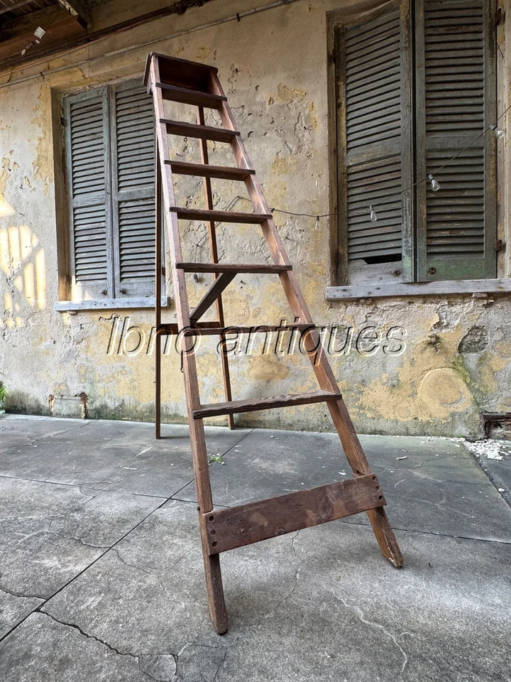 ENCANTADORA ESCALERA INGLESA DEL SIGLO XIX. CONSTRUCCIÓN DE MADERA CLAVADA. 8 pies de altura Foto 2 de 4