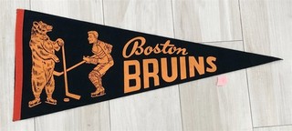 1950s BOSTON BRUINS HOCKEY VINTAGE LARGE 29 INCH PENDANT LOT #108