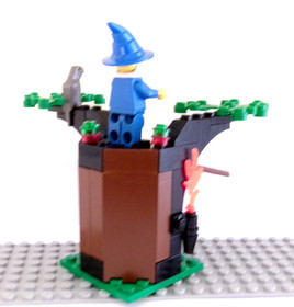 Lego Magic Shop  6020 Magic Shop 98% Complete