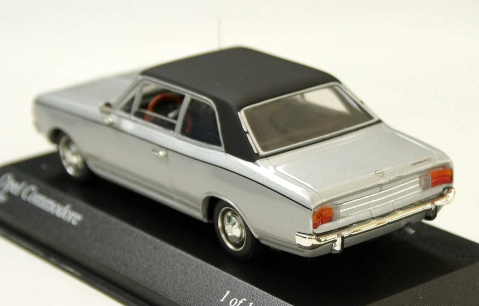 Opel Commodore A Limousine Bj. 1967-1971, Silbermet Minichamps-Modell M.1:43 - Immagine 2 di 4