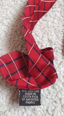 Krawatte aus 100 % Seide Silk von IZOD