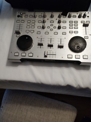  Hercules DJ Console RMX, a versatile 4-in/4-out audio With Carrying Case 