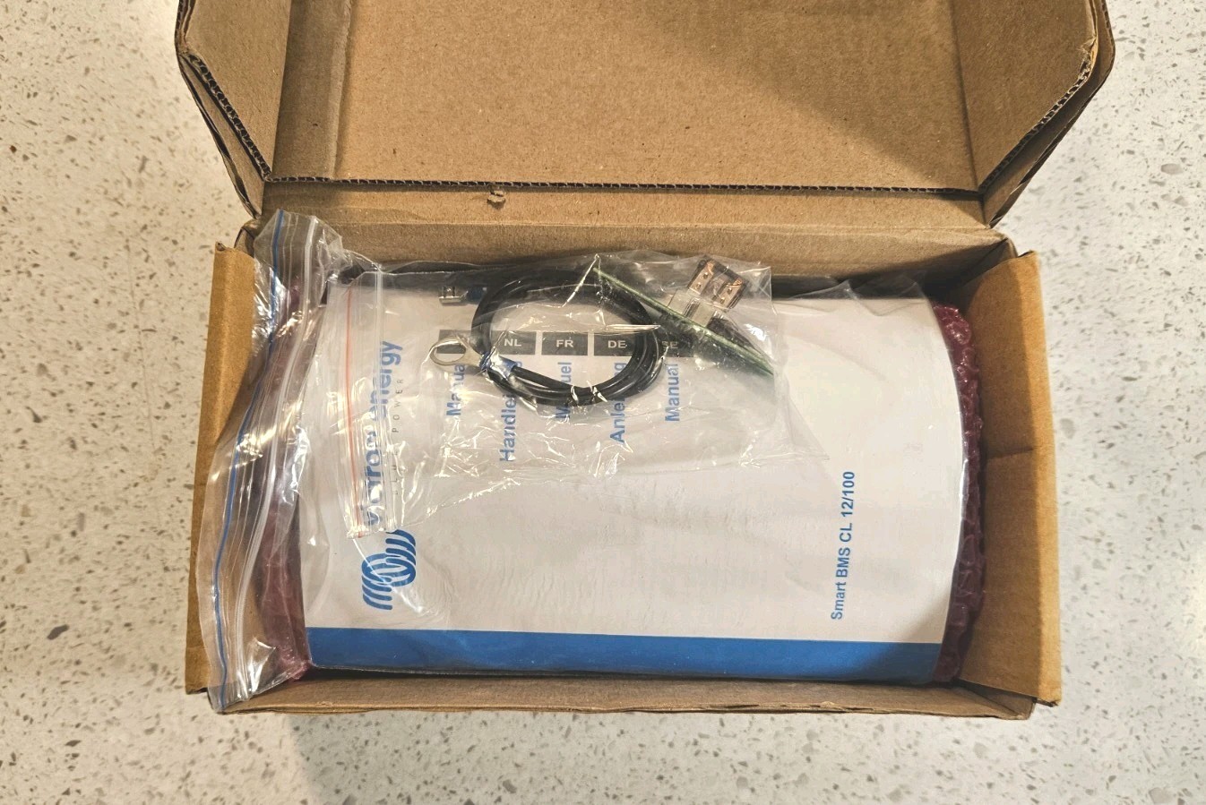 VICTRON BMS110022000 Smart BMS CL 12-100 Battery Management System