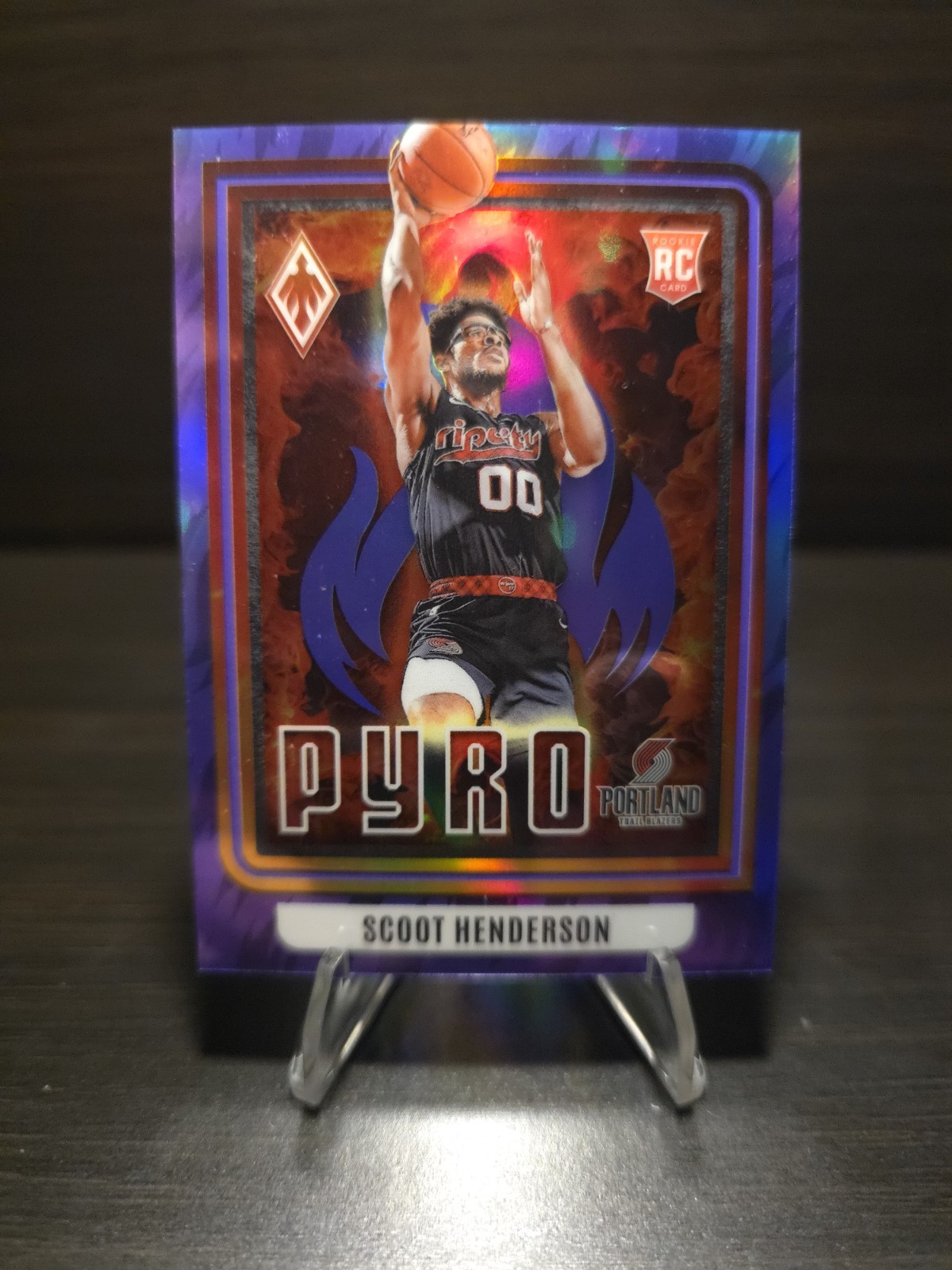2023-24 Panini Phoenix Scoot Henderson #12 Pyro Rookie Purple Prizm /75