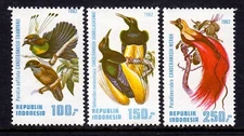 Indonesia 1982 Red Birds of Paradise Complete Mint MNH Set SC 1182-1184