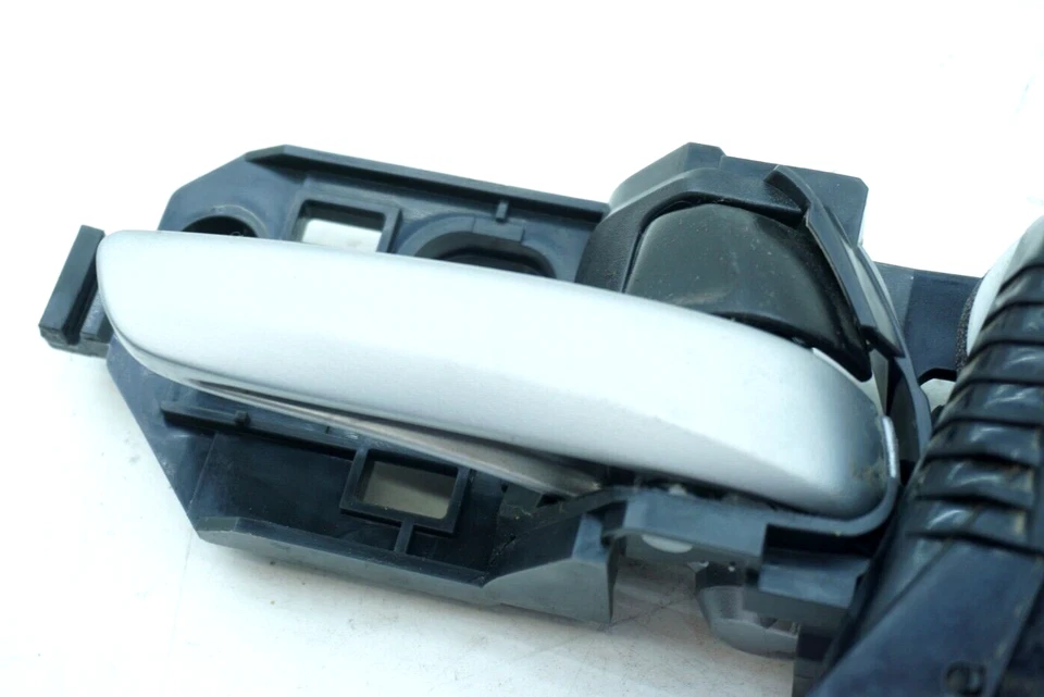 Honda Fit 2015-2016 pasajero delantero derecho interior manija puerta cierre pestillo OEM Foto 2 de 4