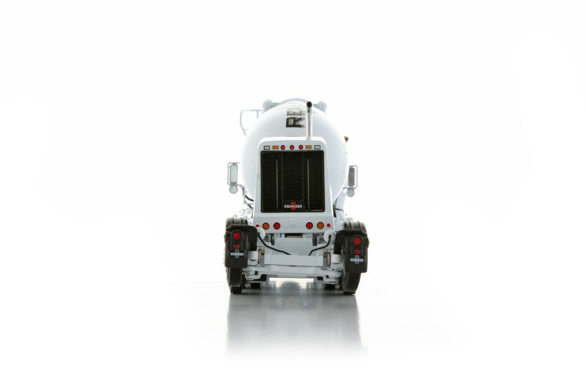 Oshkosh S-Series Cement Mixer - Oshkosh S-Series Cement Mixer -
