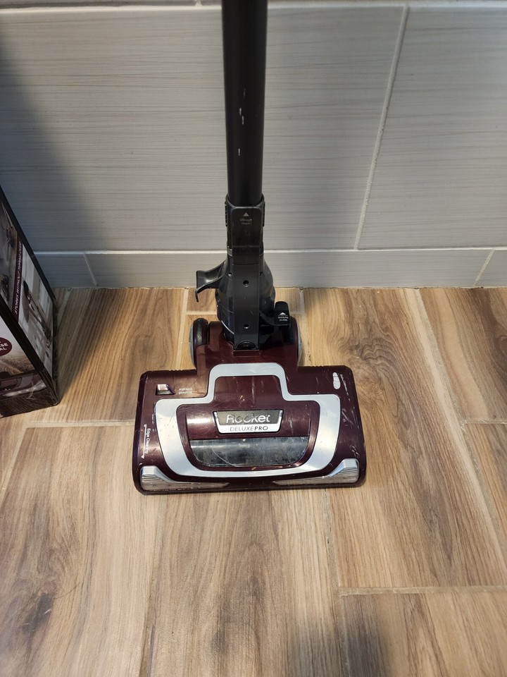 Shark HV322 Bordeaux Rocket DeluxePro Upright Corded Stick Vacuum Cleaner 622356537889 eBay