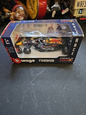 Max Verstappen 1 Oracle Red Bull Racing 2023 Bburago 1:43 F1 Race RB19 Model Car