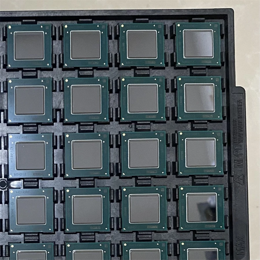 Intel Atom Z3735E CPU FH8065301685963 SR1U9 BGA1380 1.33GHz 4Cores Processor NOS - Image 3 of 3