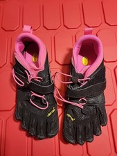 Flawed Women's Vibram FiveFingers V-Train 2.0 Shoes Size US 7-7.5 20W7703 
