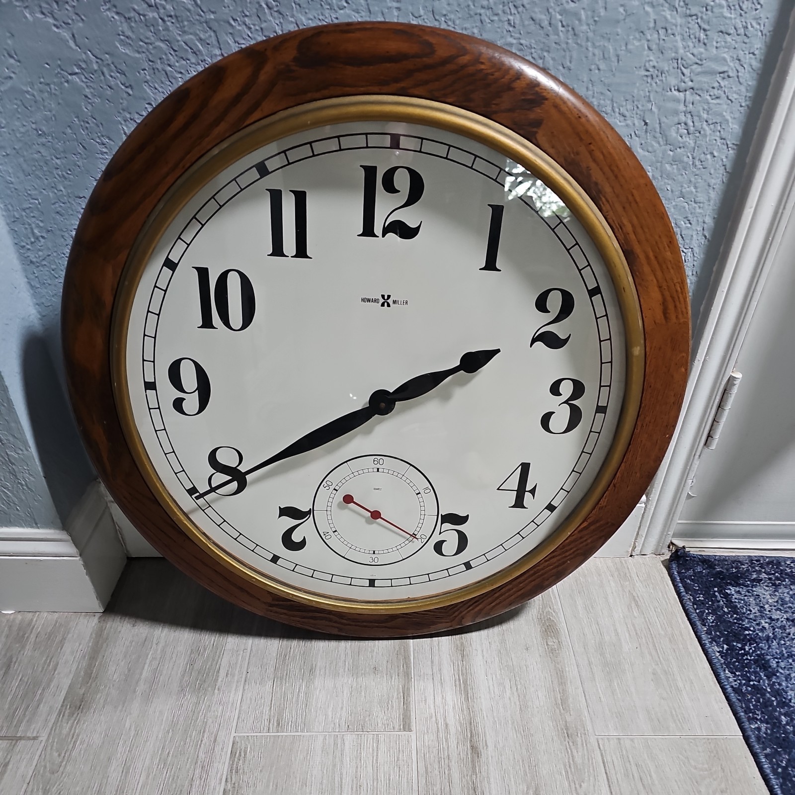 Vintage Howard Miller Wall Clock 622 757 – 25.5” Large Oak Trim USA Made