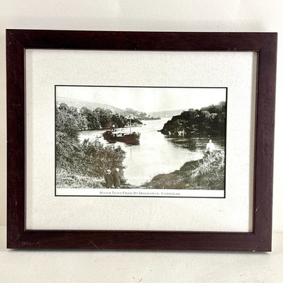 GERAHMTES SCHWARZ-WEISS-FOTO RIVER TEIFY AUS ST DOGMAELS CARDIGAN WALES-DRUCK