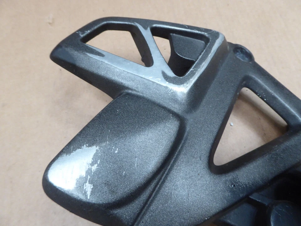 Soporte de suspensión reposapiés delantero derecho Kymco Kr Sport 125 2010 Foto 2 de 4