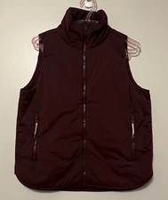 Vuori Womens Vest S Canyon Insulated Burgundy Cerise Lightweight Water Resistant