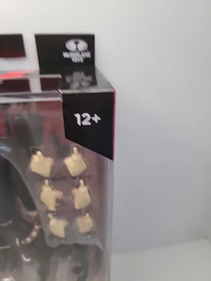 Figura McFarlane DC Multiverse SDCC 2024 Batman Beyond Bruce Wayne & Ace Foto 4 de 4