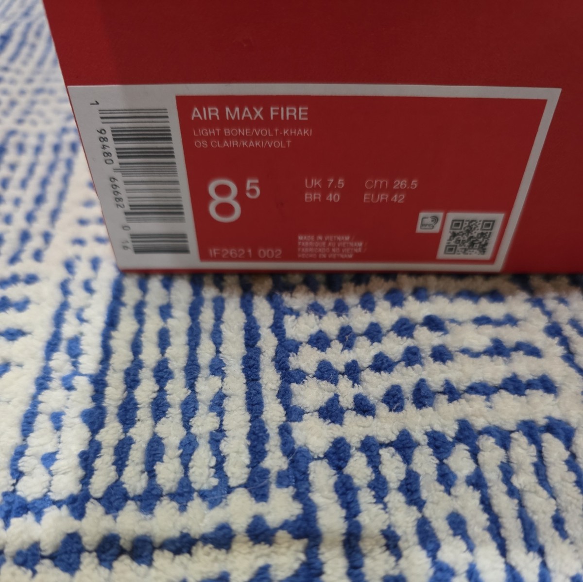 NWB Nike Mens sz 8.5 Air Max Fire Light Bone/Voit/Khaki Sneakers IF2621-002 — product photo 7 of 8