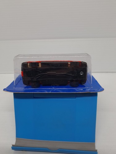 1990 Mattel HOT WHEELS #5675 Chevy Lumina 1:64th Die-cast model New On Blue Card - Picture 7 of 10