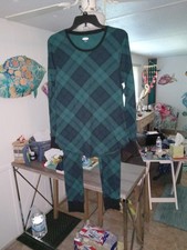 Old Navy Green Blue Plaid Waffle Knit Long Sleeve Pajama Set. Shirt XL, Pants L.