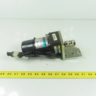 Motor De Freno Magnético Oriental 3RK15GN-AWM 110V CA 0.4A Con Reductor 3GN6K - Imagen 1 de 4