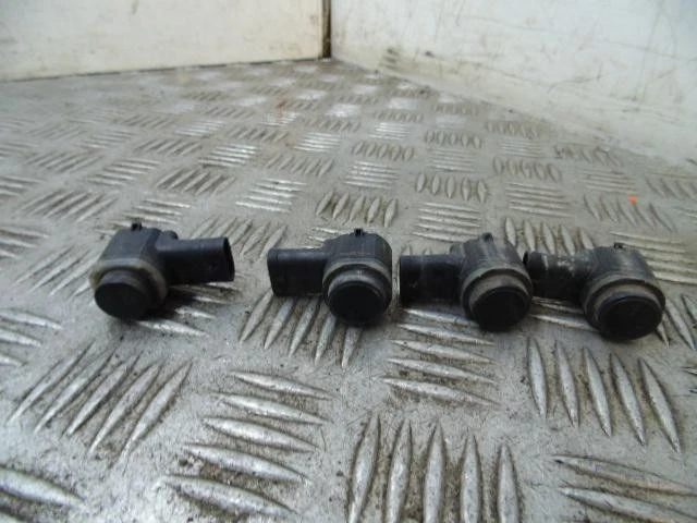 Volkswagen Passat Set Of 4 Front Bumper Sensor Mk6 2010-2016D - Image 2 of 4
